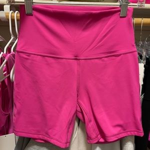 NWT Lululemon Sonic Pink Align Short 6”